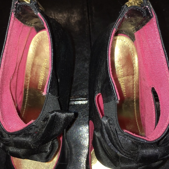 Stiletto High Heels with Bows - Picture 6 of 8